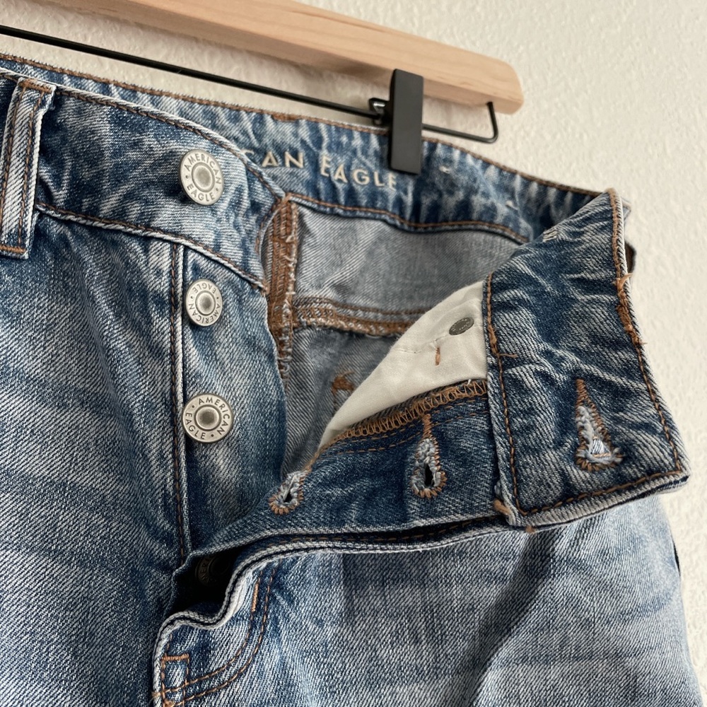 AE RIPPED JEANS - Picture 6 of 6